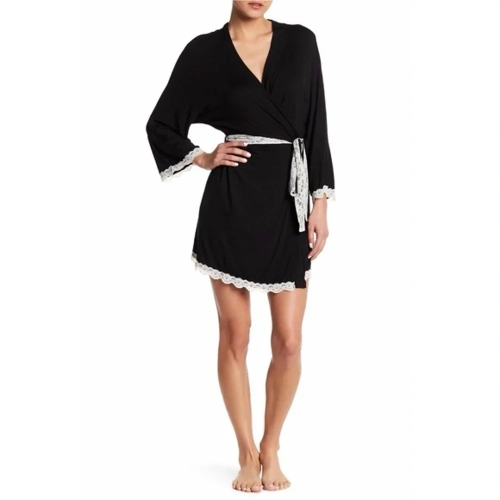 NWT Honeydew Intimates Lace Trim Lingerie Robe in Black